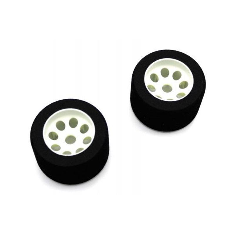 Rear Tires Kyosho EP Fantom 4WD (2)