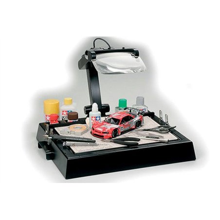WORK STAND WITH MAGNIFYING GLASS