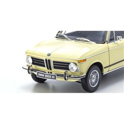 Kyosho 1:18 BMW 2002 Tii 1972 Cream