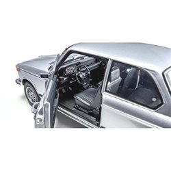 Kyosho 1:18 BMW 2002 Tii 1972 Silver