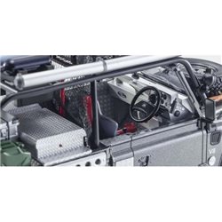 Kyosho 1:18 Resin Land Rover Defender 2001 Tomb Raider Edition