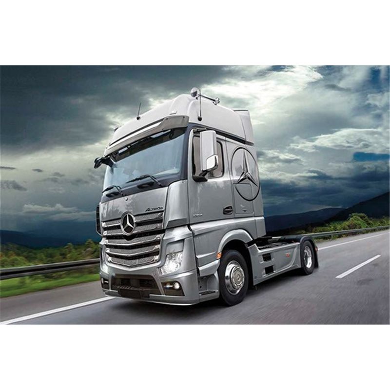 1:24 MERCEDES BENZ ACTROS MP4 GIGASPACE