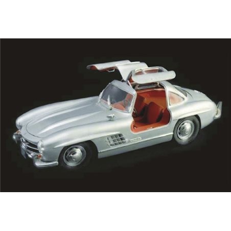1:16 MERCEDES-BENZ 300 SL GULLWING