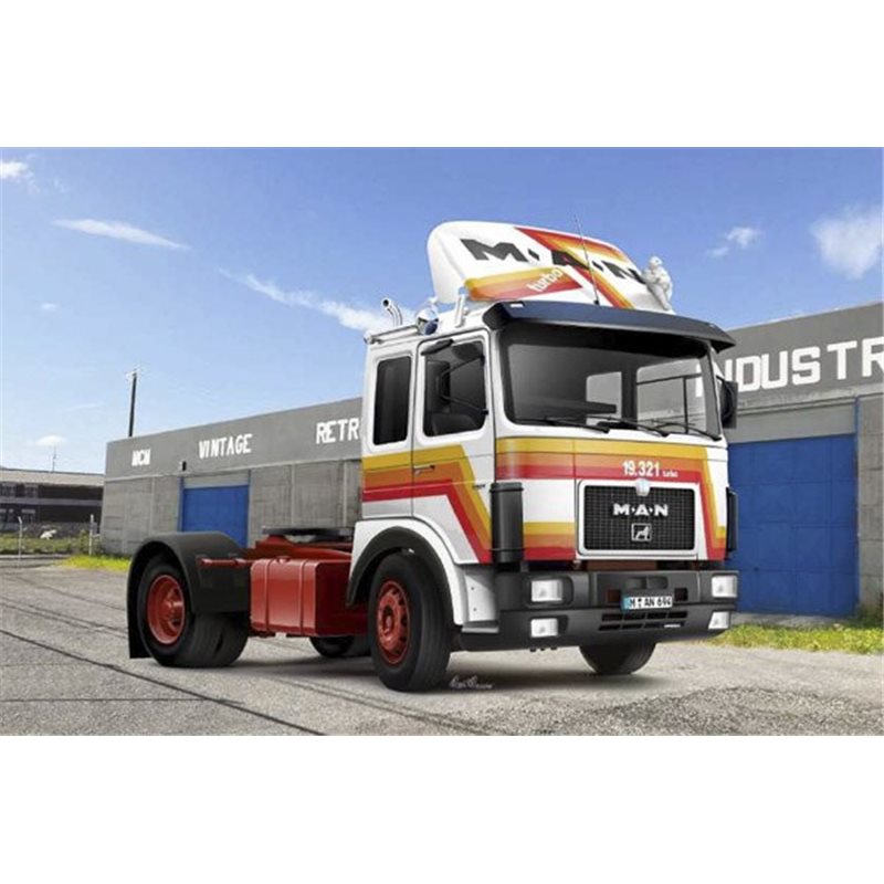 1:24 Man F819.321 - 2 Axle Tractor 