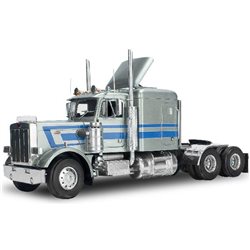 Peterbilt 359 truck