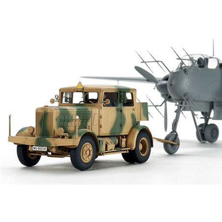 1/48 German Heavy Tractor SS-100