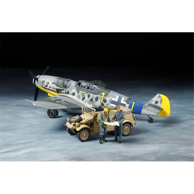1/48 Messerschmitt Bf109 G-6 & Kübelwagen Type 82