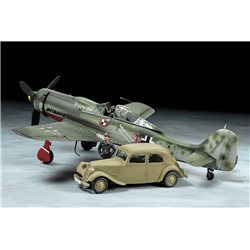 1/48 Focke-Wulf Fw190 D-9 JV44 & Citroën Traction 