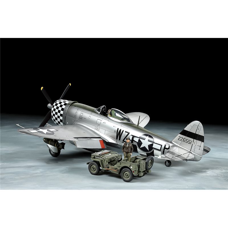 1/48 Republic P-47D Thunderbolt® & 1/4-ton 4x4 Lig